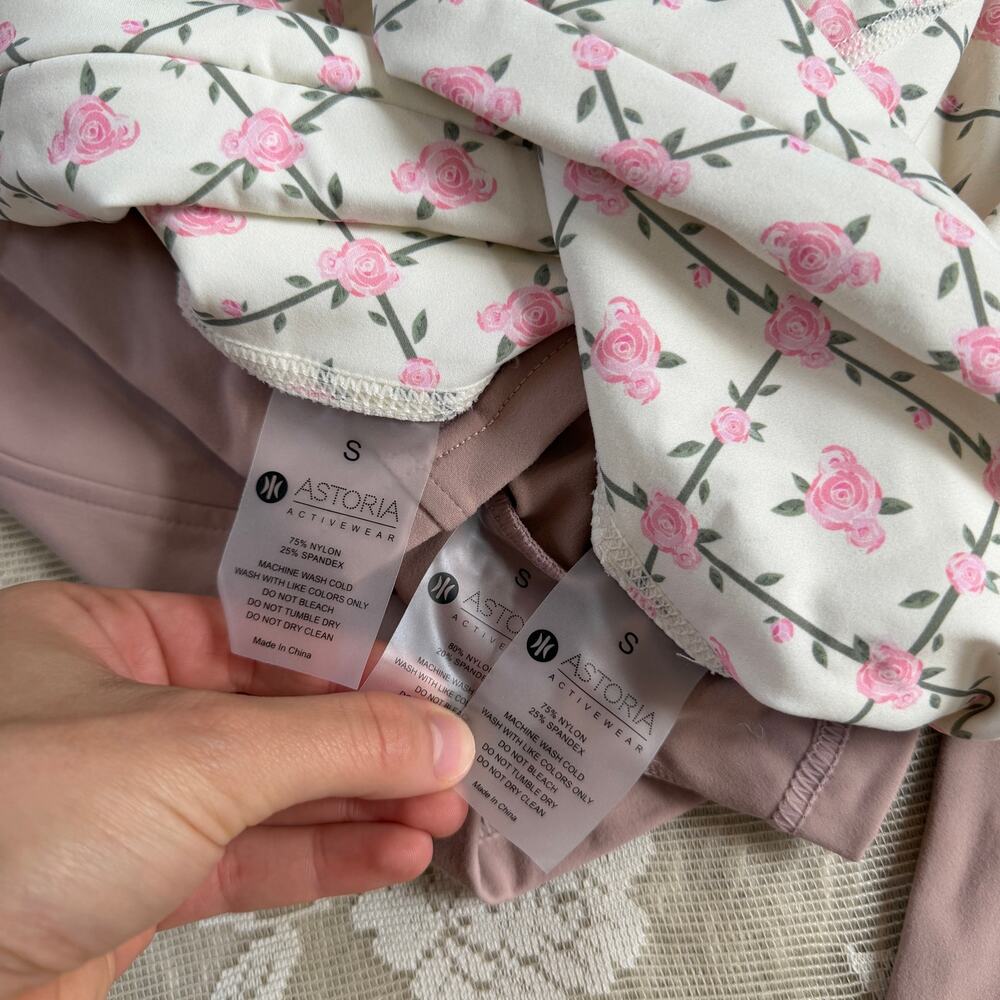 Astoria Activewear 3 Piece Rose Floral Set Size S - Picture 5 of 5